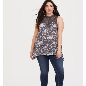 Gently used Torrid sz 1x Grey Illusion Shark-bite Gauze Tank!!!